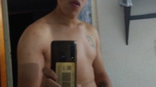 Estoy muy caliente y quiero sacar toda la leche que tengo 🤤