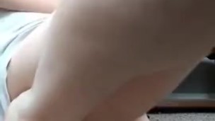 18 yo girl solo squirting!