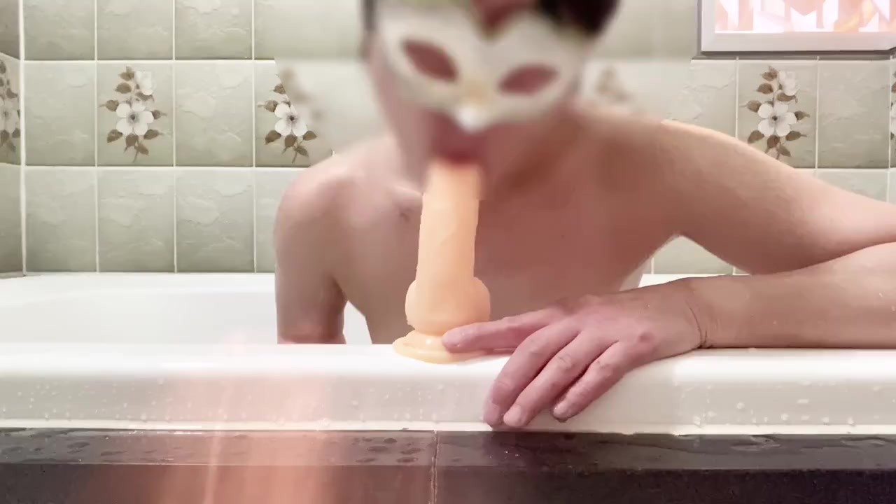 【素人】熟女人妻　誰にも見せられない秘密の入浴　ご奉仕したい❗️エロ過ぎる！part1 - Free Sex Video - RedTube