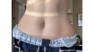 Short but sweet, watch teen show herself 