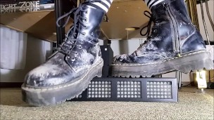 LED-Bar Crushing with dirty Doc Martens Boots (Trailer)