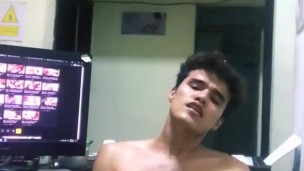 Una paja mientras trabajo 