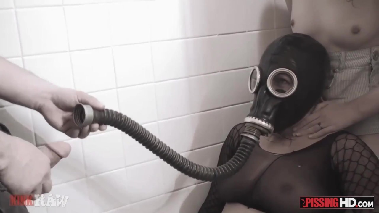 Piss whore Dia Zerva becomes a human toilet - Video di sesso gratis - RedTube