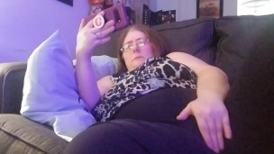 Watching porn on my phone and masturbaiting through my pants