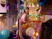 HD LOONER Fuck Bunny plays with her big balloons! +100 Balloons B2P Suck Fucked&Pussy stuffed to cum 1/16