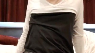 脱ぎながらスケベな気分になってしまいました… 女装ストリップ オナニー まずもと すん