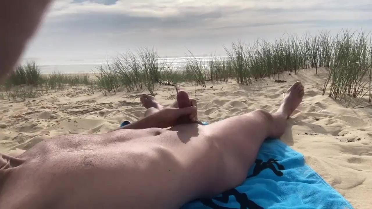 Jerk off and cum on naked beach - Free Sex Video - RedTube