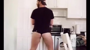 The Sound of a Screaming Ass