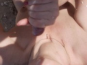 Сосет член с большим удовольствием - сперма на теле💦 10/16