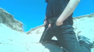 Mountains of sand drinks my piss