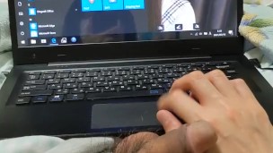 真夜中の大学生男子のオナニー