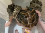 ПЕРВЫЙ РАЗ ПОПРОБОВАЛИ ЗОЛОТОЙ ДОЖДЬ. ГРУБЫЙ МИНЕТ. КОНЧИЛ НА ЛИЦО. КРАСОТКА С ДРЕДАМИ. 7/16