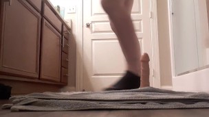 Ride dildo till i cum