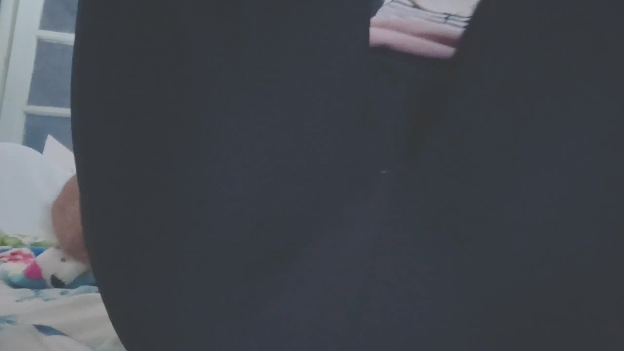 Thai teen plaing pussy with vibrator เด็กไทยเล่นหี - RedTube