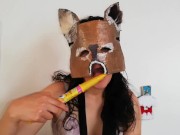 Escandalosa mujer enmascarada se masturba 👺😈🍆 1/16