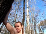 Прогулка в весеннем парке с голой грудью - Screenshot 2 of 16 - Naked