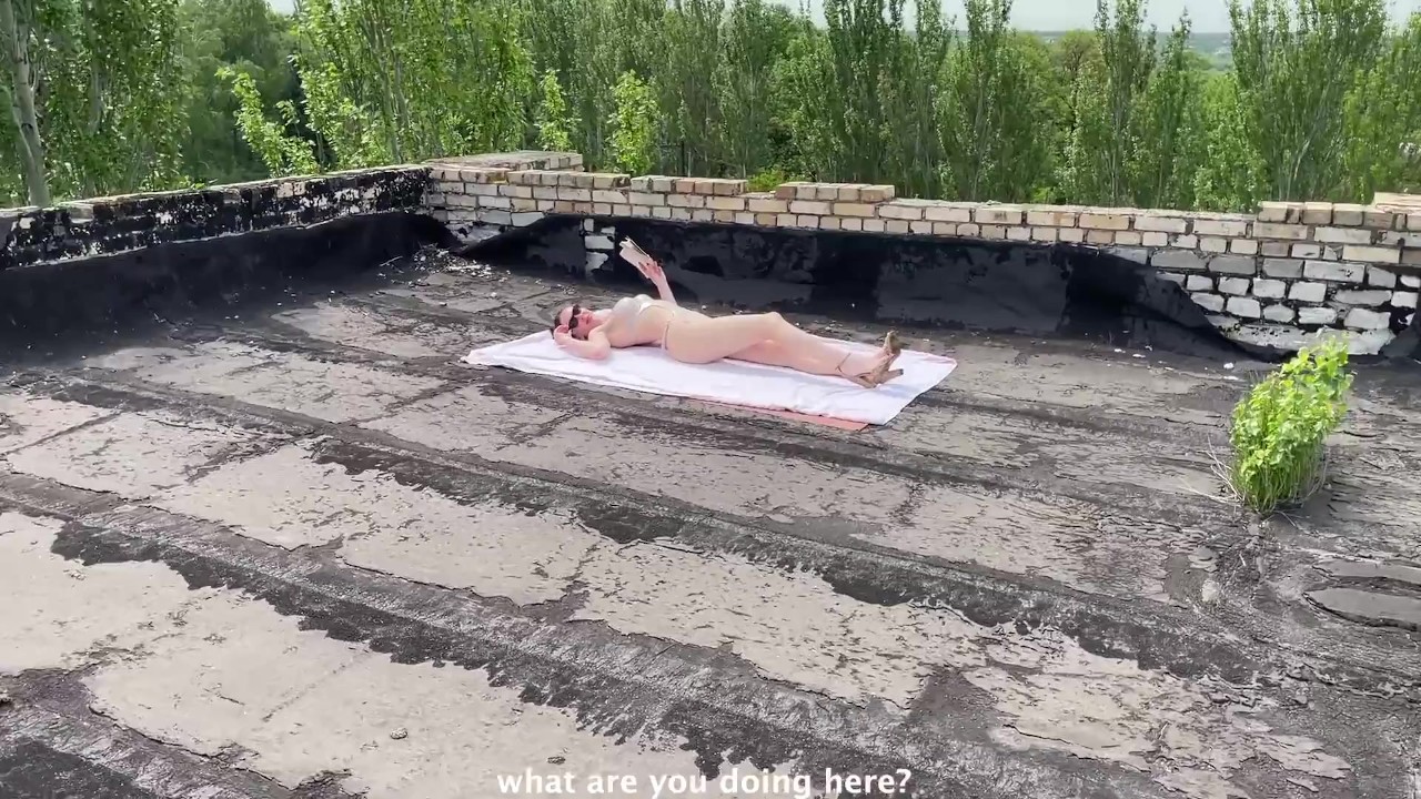 Fucked my busty best friend on the roof while she was sunbathing - Free Sex Video - RedTube