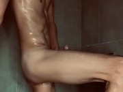 Young man masturbates until he ends up in the shower 2/16