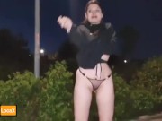On nous regarde pendant qu'elle me suce et que je la sodomise 2/16
