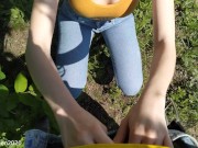 HANDJOB A HARD COCK TO A STRANGER IN THE PARK 3/16