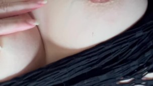 Slutty milf dancer loves playing with her juicy pussy 