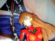 プラグスーツのエヴァ式波アスカラングレーのフィギュアに精子ぶっかけ【キモオタクの喘ぎ声&キス&尻舐めあり】 - Screenshot 16 of 16 - HD