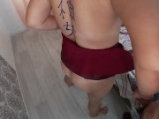 The guy looked up the skirt of the milf and fucked in anal 5/16