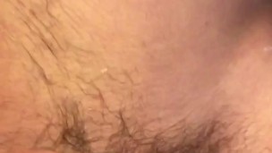 Hot tattooed guy cums on own abs 