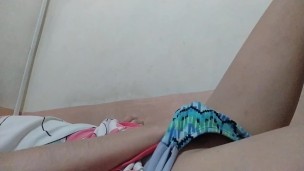 Mastrurbandome hot en mi cuarto