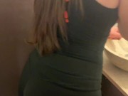 Putita de Hooters 6/16