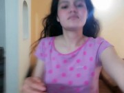 Esperaba mí paquete, pero me llegó una cogida lesbica 7/16