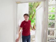 BANGBROS - Stella Raee Shaking That Yoga Booty For Luke Cooper 2/16