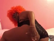 This bimbo loves to be worshipped 