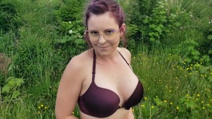 Sweet Pussy Peeing Outside