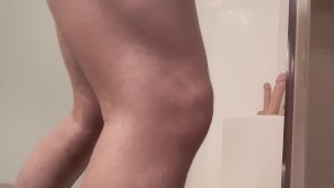 Solo male shower
