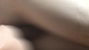 金玉にたまった精子が飛び出す瞬間！