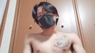 メガネ男子のオナニー　喘ぎながら射精　Japanese　amateur