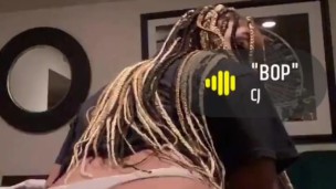 thick teen shaking ass