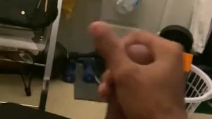 watching some good porn and jerking off (not the full video)