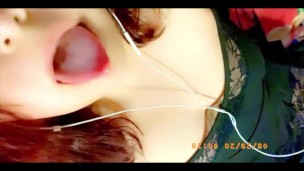 Daddy loves my tongue.
