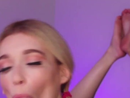 Lil Teener In Pigtails Sucks Johnny Blaster