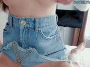 Озабоченная училка жестко трахнула ботаника, а он накончал ей на личико - Elena_Ross 12/16