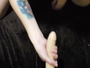 Enfermera caliente se coge a su paciente lesbiana con un arnés y un dildo grande 16/16