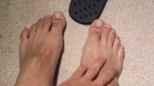 Massaging my Hairy Feet in Sandals