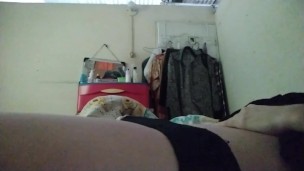 En mi cuarto haciendo cosas 