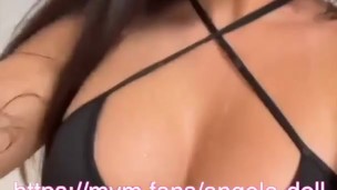 Angela Doll - défi abonné : je lui vide les couilles et repart avec son sperme sur la gueule
