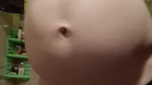 The battle of water and air in the stomach