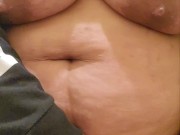 Huge tittie jiggle 