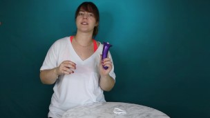 Toy Review - 6" Spark Super Soft Rechargeable Vibe Dildo from RodeoH