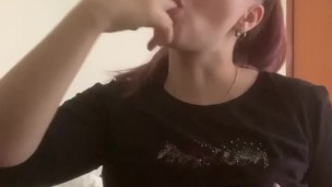 18 old girl with hairy pussy masturbates and cums